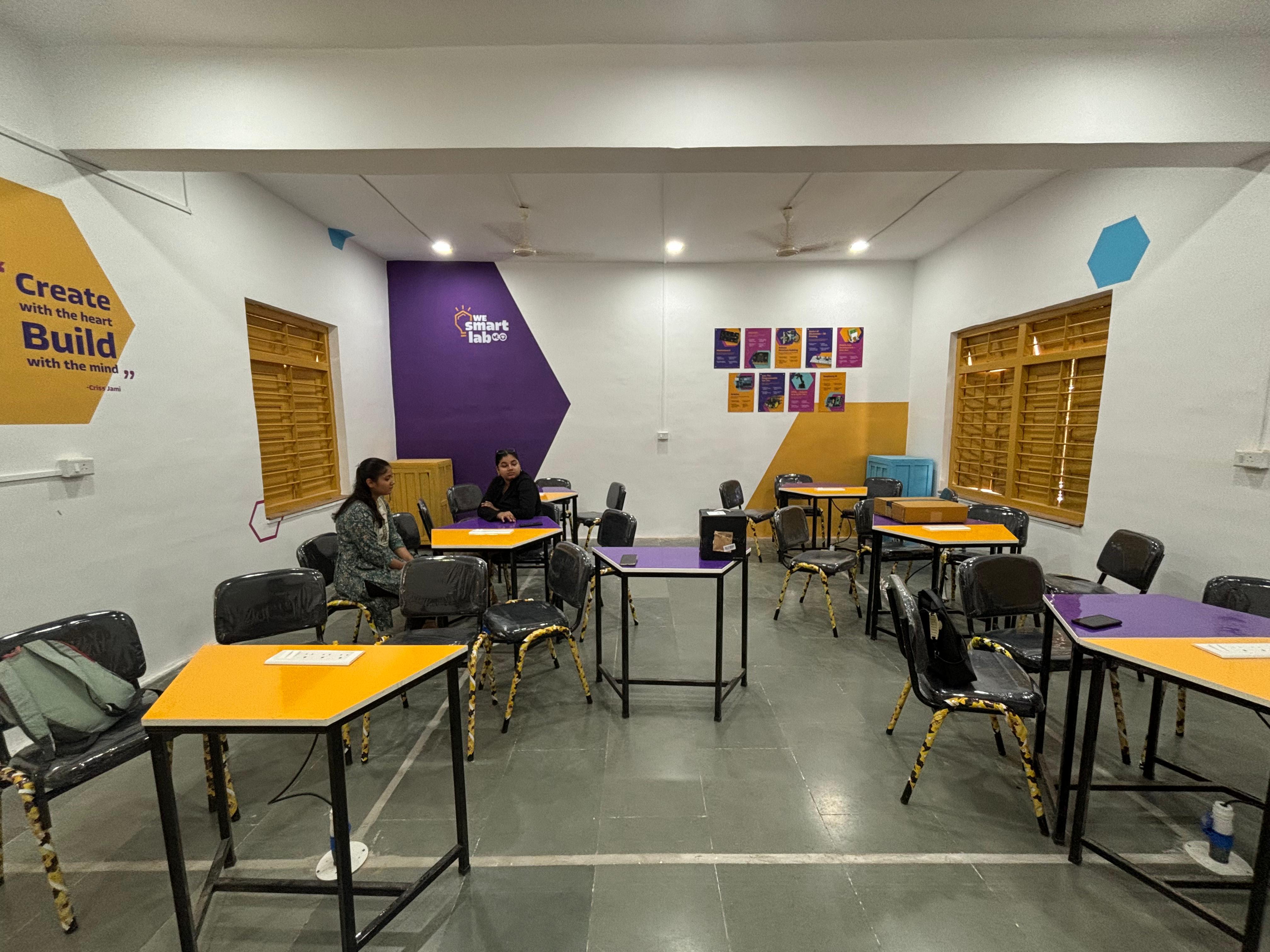 Robotics & AI Smart Labs for Schools | CSR & School Programs – Robo Pirate